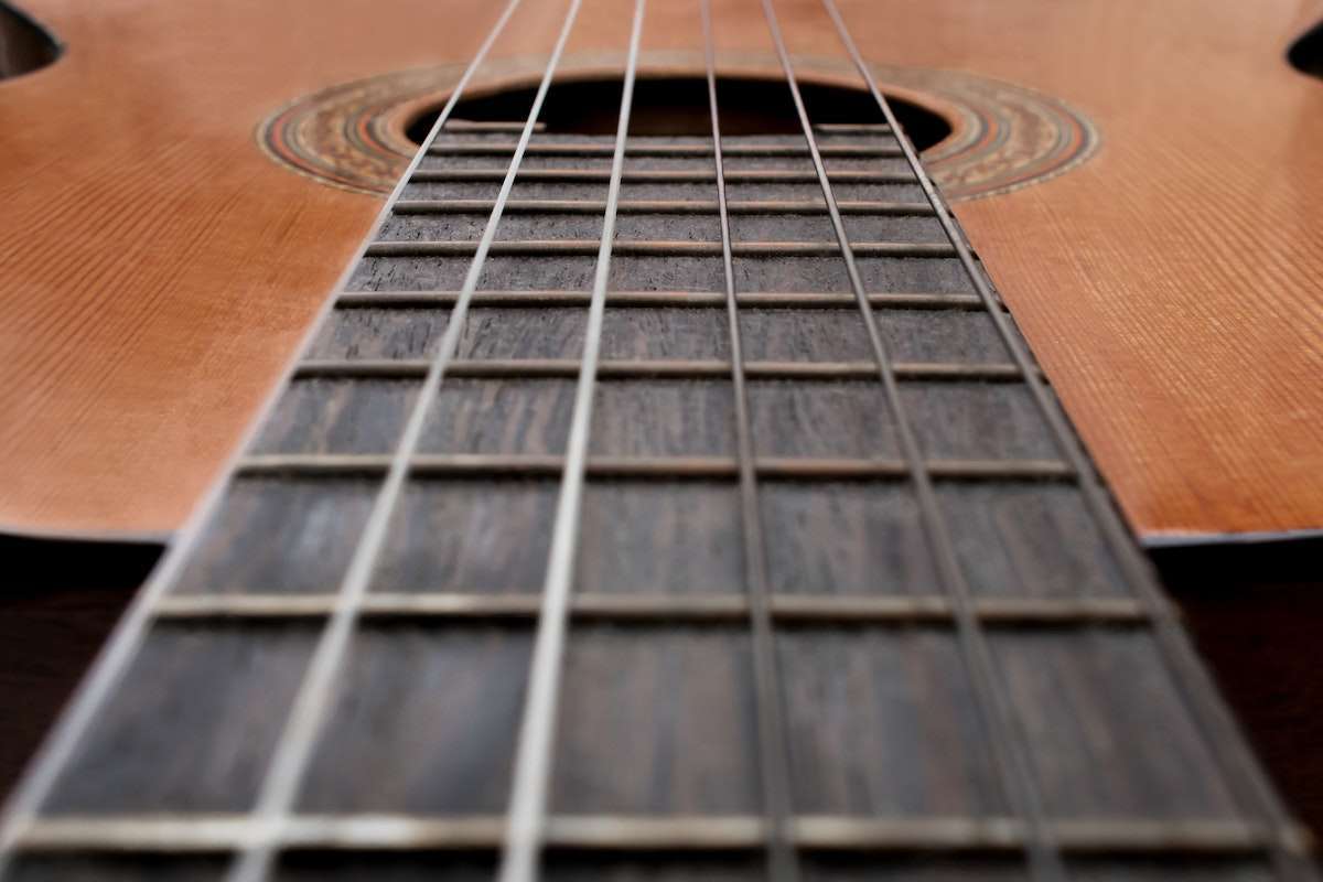 How To Clean & Oil Your Classical Guitar Fingerboard