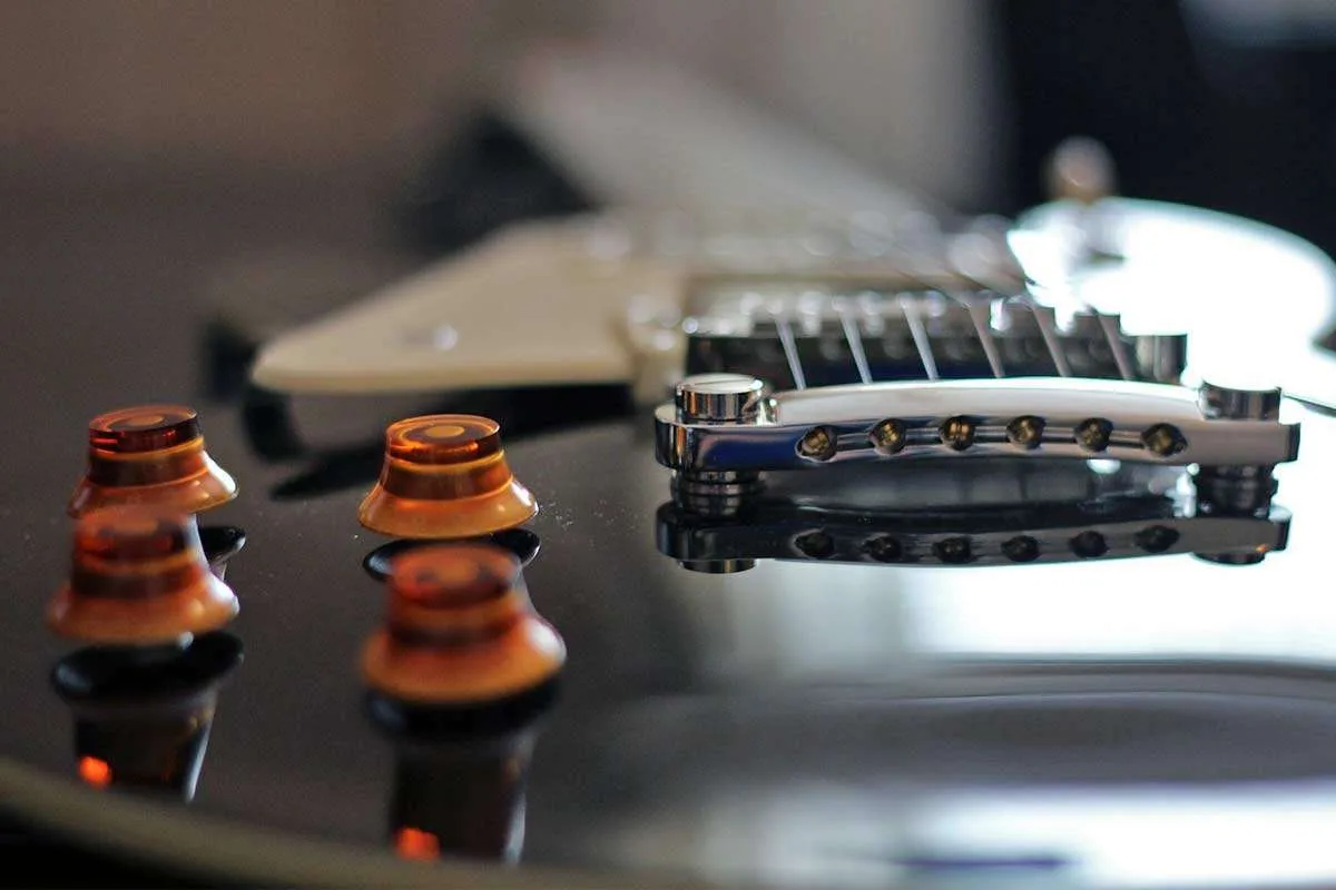 c sharp tuning songs, half step, bass guitar, reference note, popular songs, open string