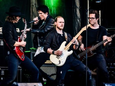 what is a guitar harmonic, artifical harmonics, play harmonics, play natural harmonics, open string harmonics, string length