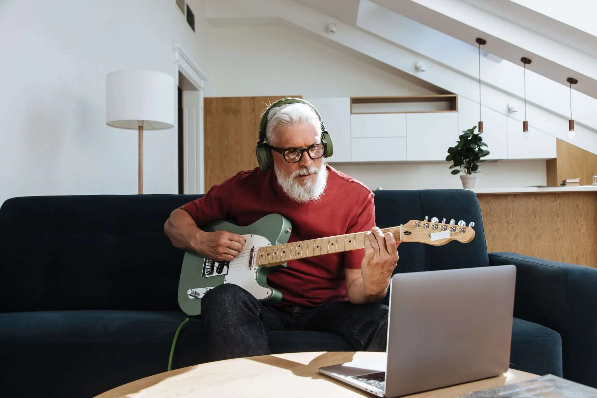 Understanding Electric Guitar Strings