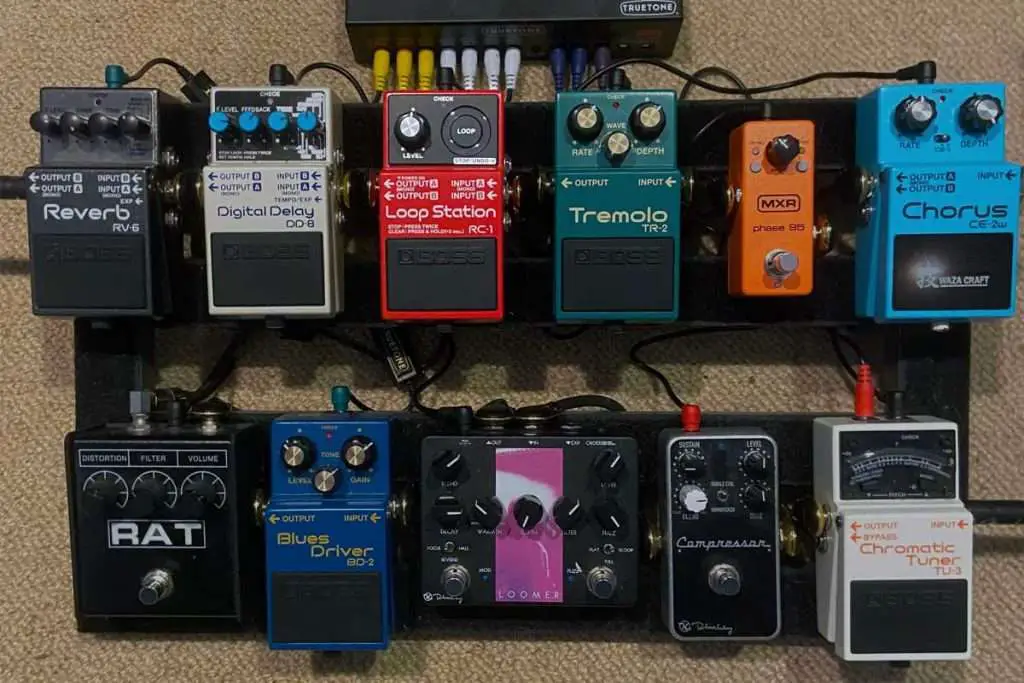 Best Loop Pedal 6 Picks To Experiment & Expand Your Musical Ideas