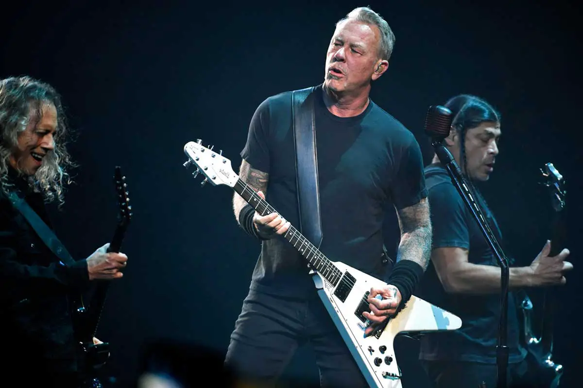 Metallica's distortion-driven performances and albums like Master of Puppets