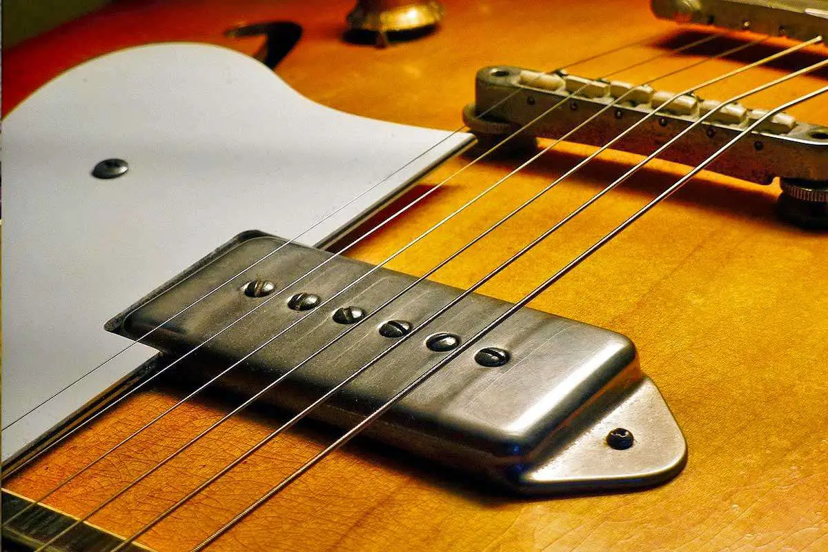 The Les Paul Junior, introduced in 1954, famously came equipped with a single P-90 pickup