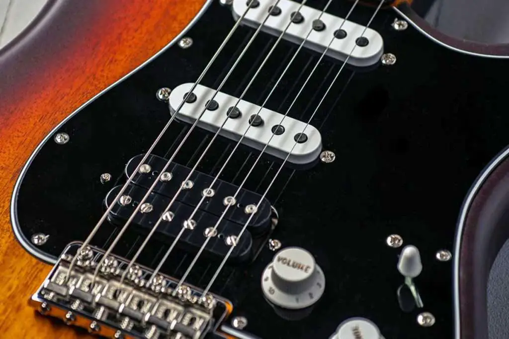 Guitar Pickup Configurations Know The Tonal Difference Like SSS & HSS