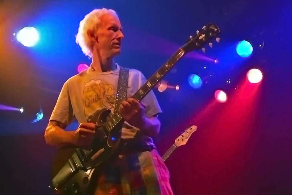 Robby Krieger: A Look At The Doors Legendary Guitarist - STG