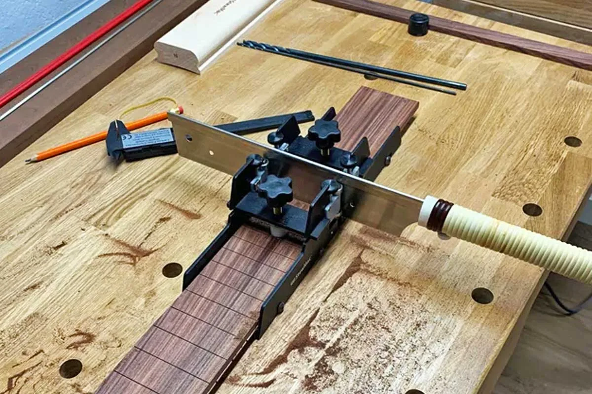 Stay Tuned Guitar Fretboard Calculator, fretboard scale calculator, fret position calculator